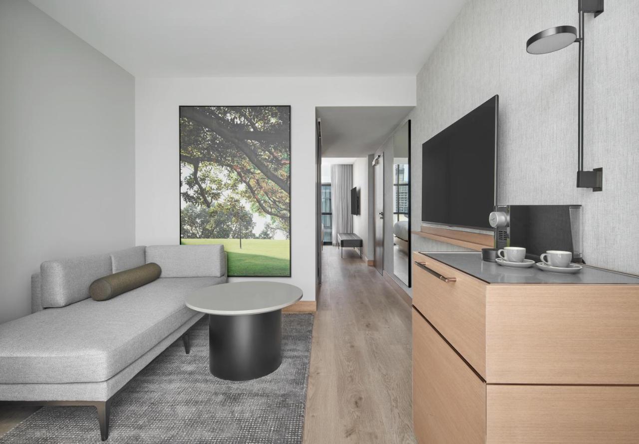 Готель Courtyard By Marriott Melbourne Flagstaff Gardens Екстер'єр фото